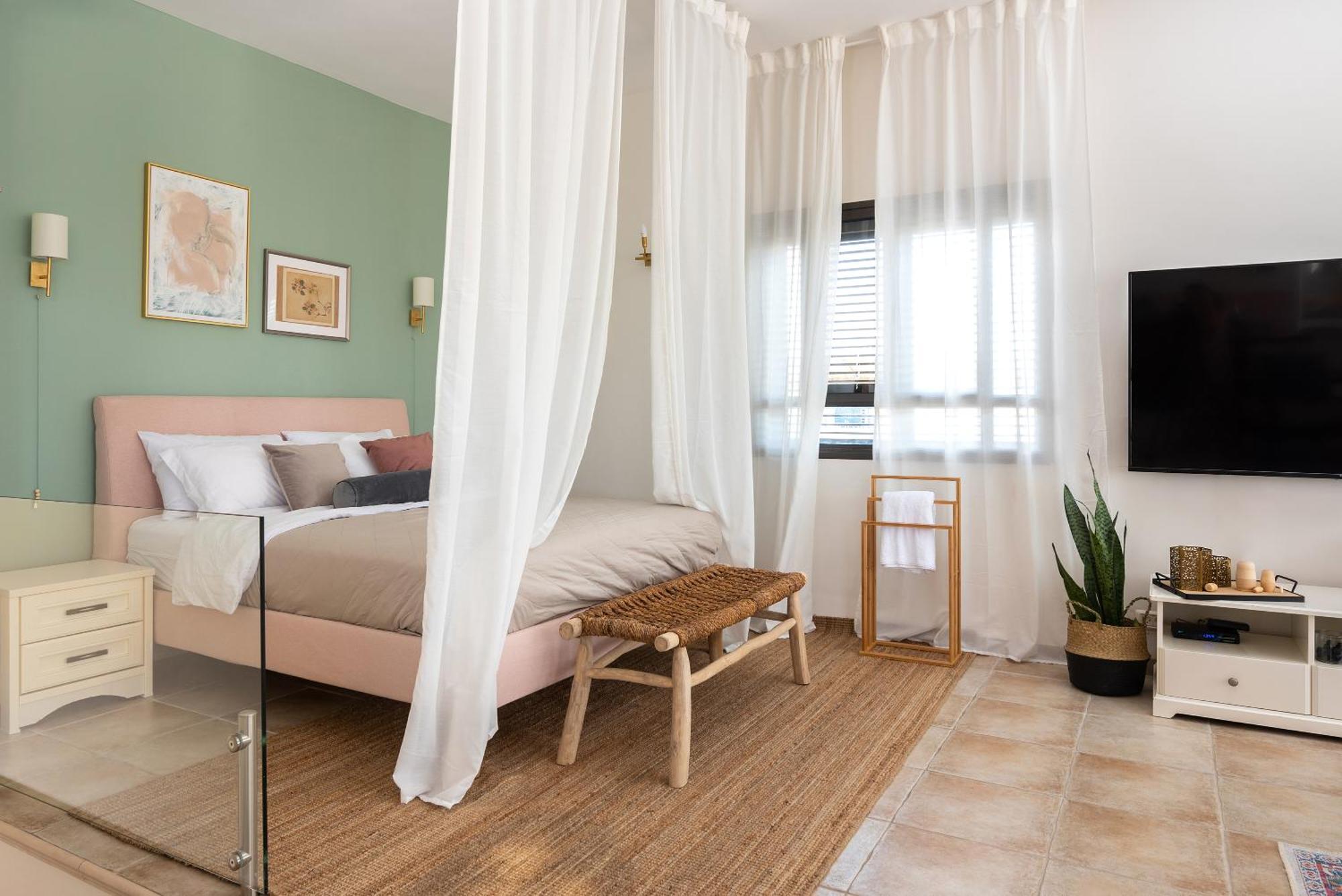 Bar-On Vacation Resort - Nature, Culture, Tours & Tastes Near Nahariyya - בר-און ריזורט, בתי מפונים , טבע, תרבות, סיורים וקולינריה Ben 'Ammi Rom bilde